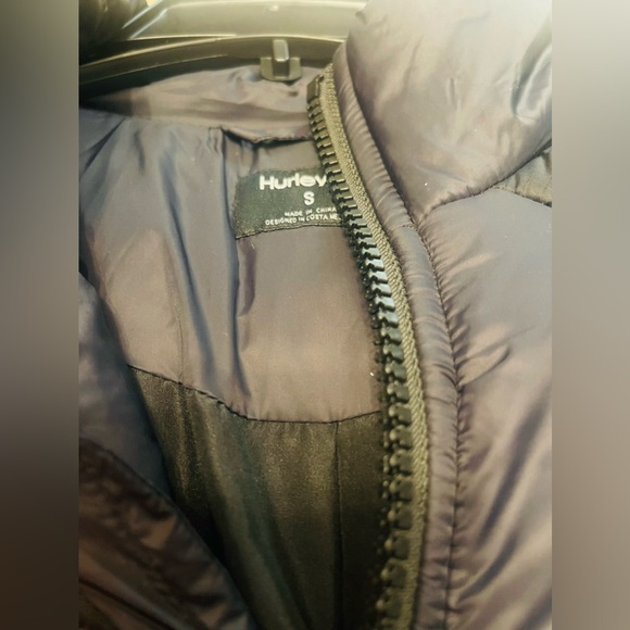 Hurley Puffer Black Jacket - Picture 9 of 12